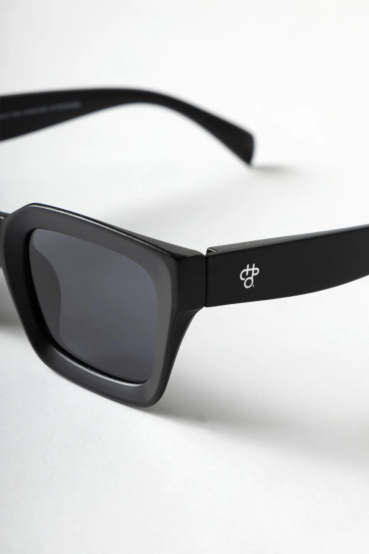 CHPO - Anna Sunglasses - Black - Image 3