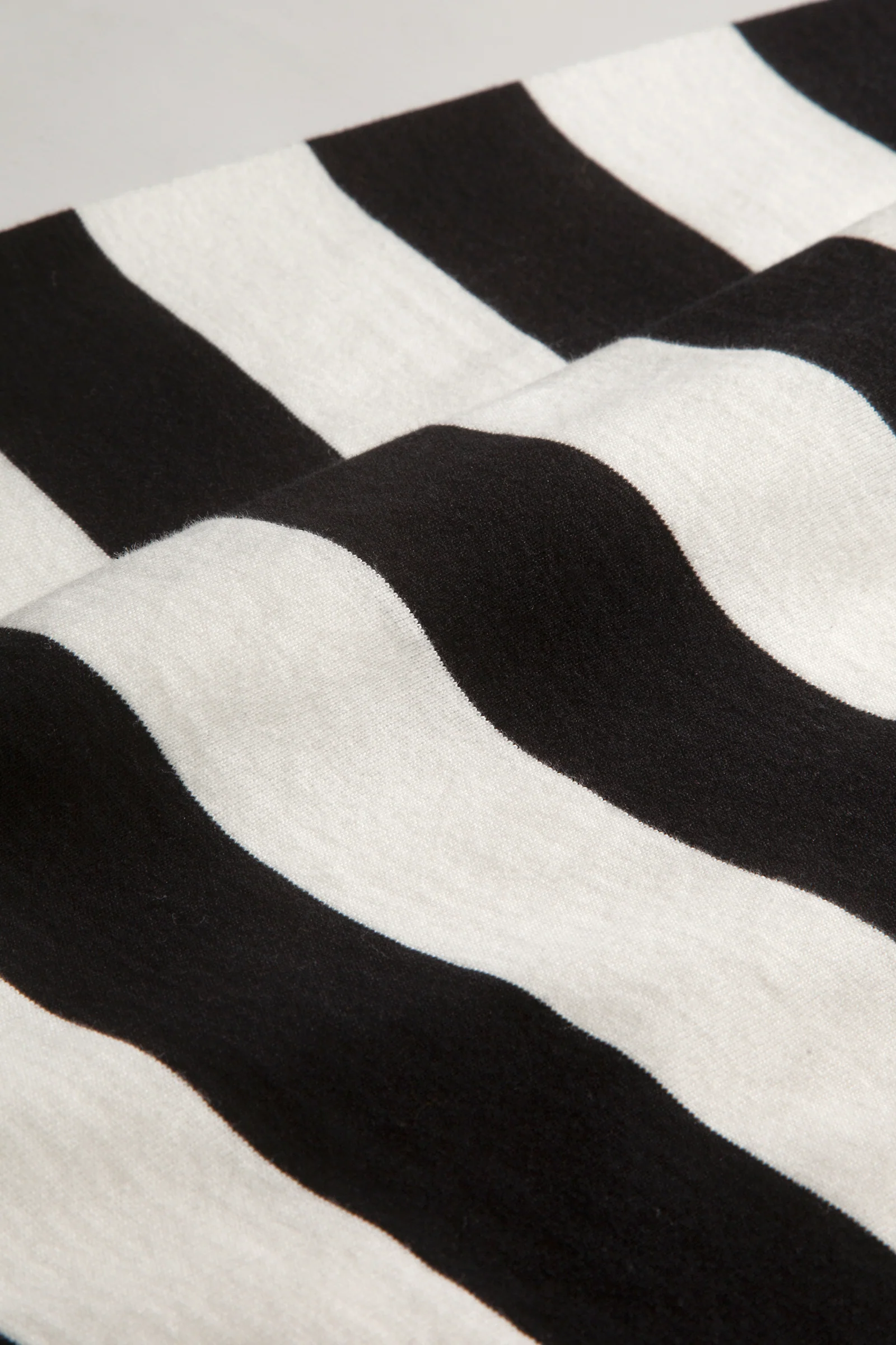 Red Ruggison - Border Short Sleeve T-Shirt - Black/White - Image 4